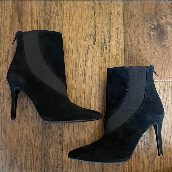 *Last Chance* Nine West size 7 booties - Picture 1 of 4